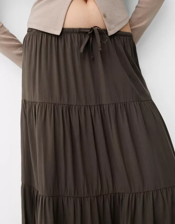 Fusta midi cu talie elastica Fusta midi cu talie elastica