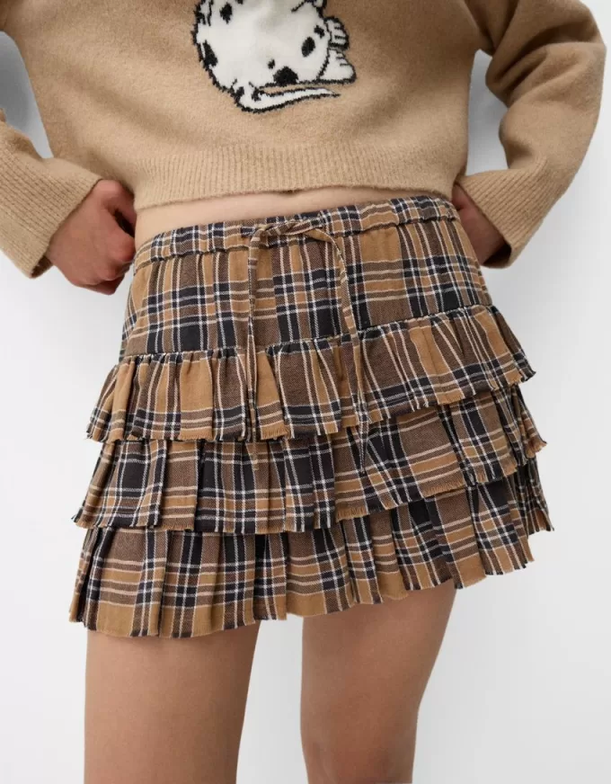 Fusta mini cu carouri Fusta mini cu carouri