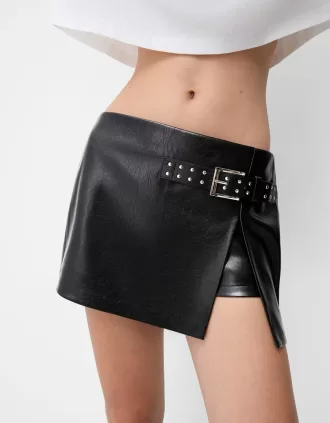 Fusta mini din imitatie de piele