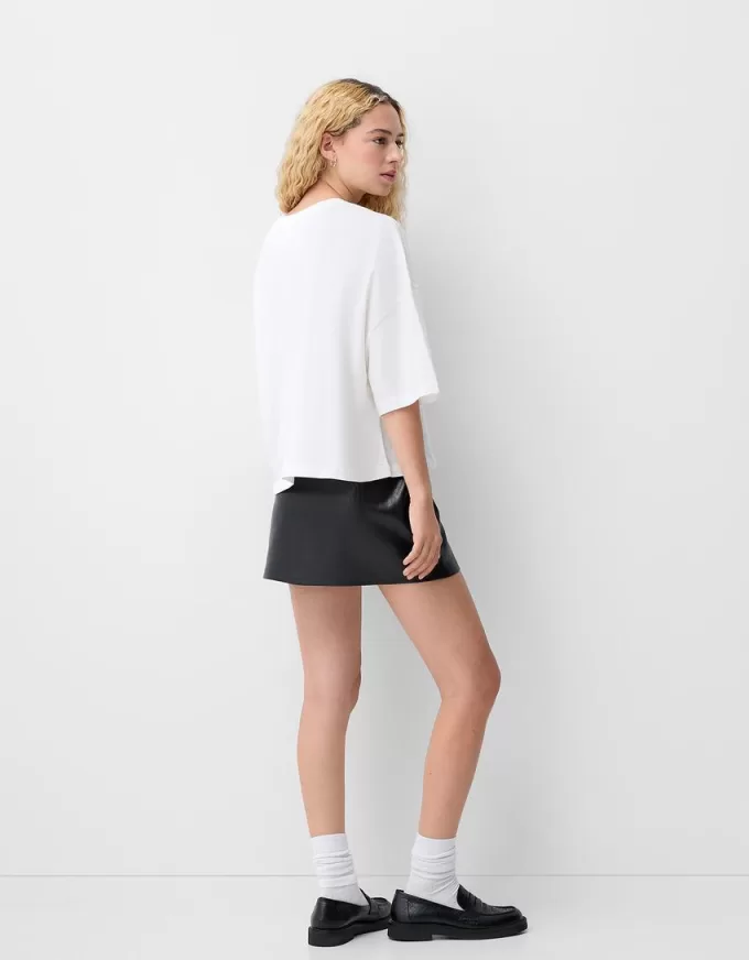 Fusta mini din imitatie de piele Fusta mini din imitatie de piele