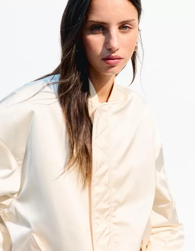 Geacă bomber oversize SERIA BERSHKA Geacă bomber oversize SERIA BERSHKA