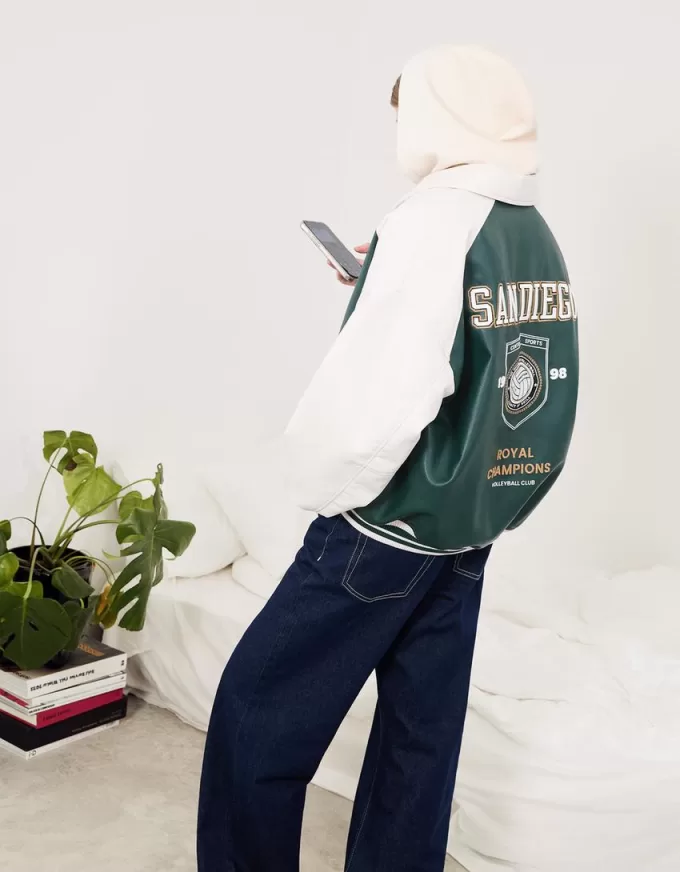 Geaca de piele artificiala varsity