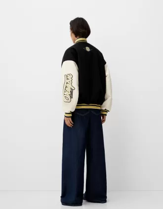 Geaca de varsity cu maneci contrastante