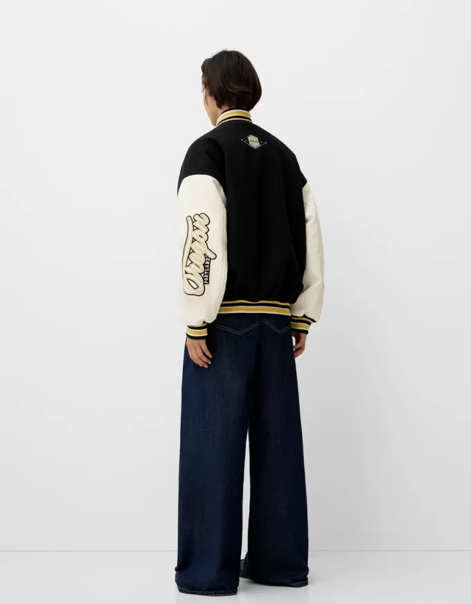 Geaca de varsity cu maneci contrastante