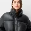 Geaca puf din imitatie de piele Geaca puf din imitatie de piele