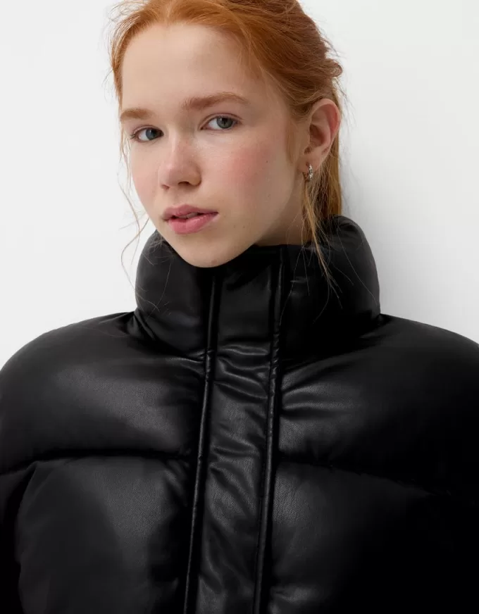 Geaca puf din imitatie de piele Geaca puf din imitatie de piele