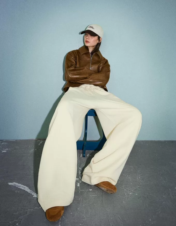 Hanorac material pantaloni butoi Hanorac material pantaloni butoi