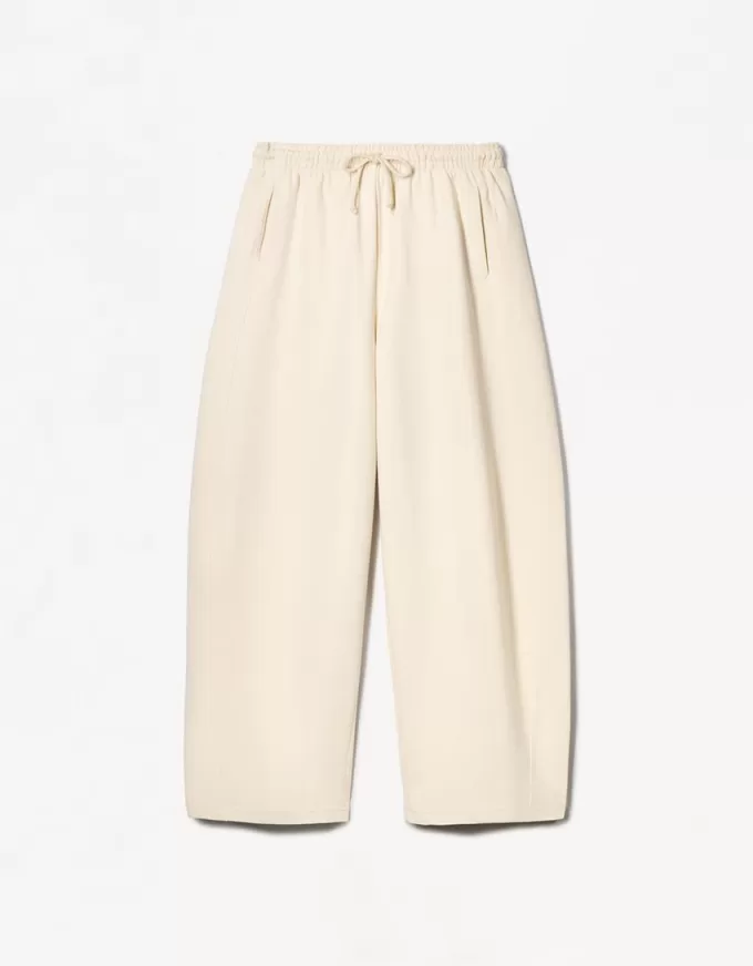 Hanorac material pantaloni butoi Hanorac material pantaloni butoi