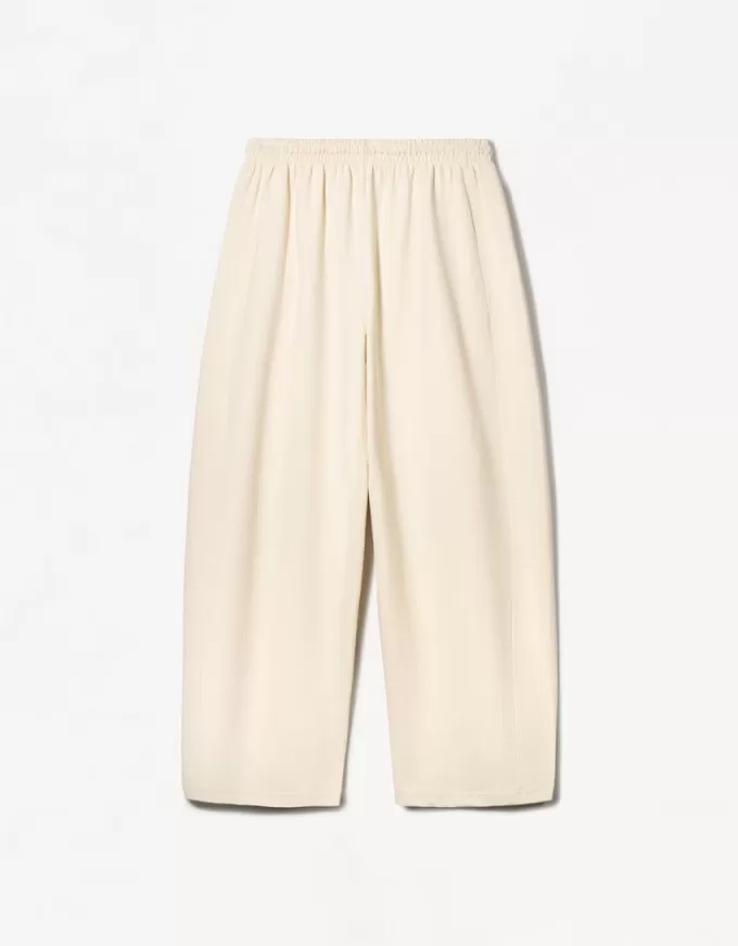 Hanorac material pantaloni butoi Hanorac material pantaloni butoi