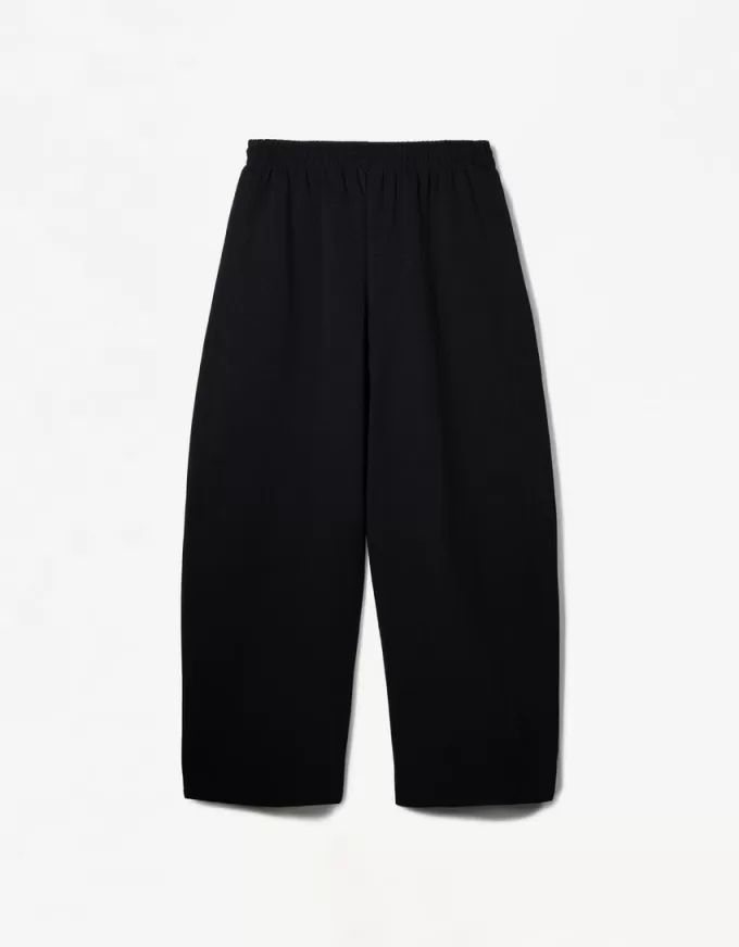 Hanorac material pantaloni butoi Hanorac material pantaloni butoi