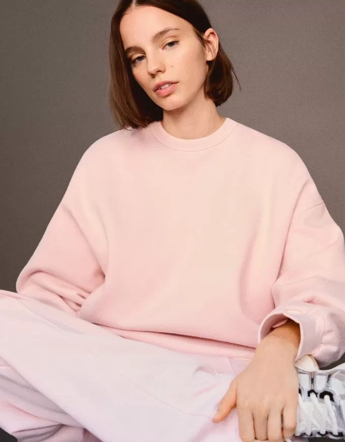 Hanorac oversize cu buzunare laterale Hanorac oversize cu buzunare laterale
