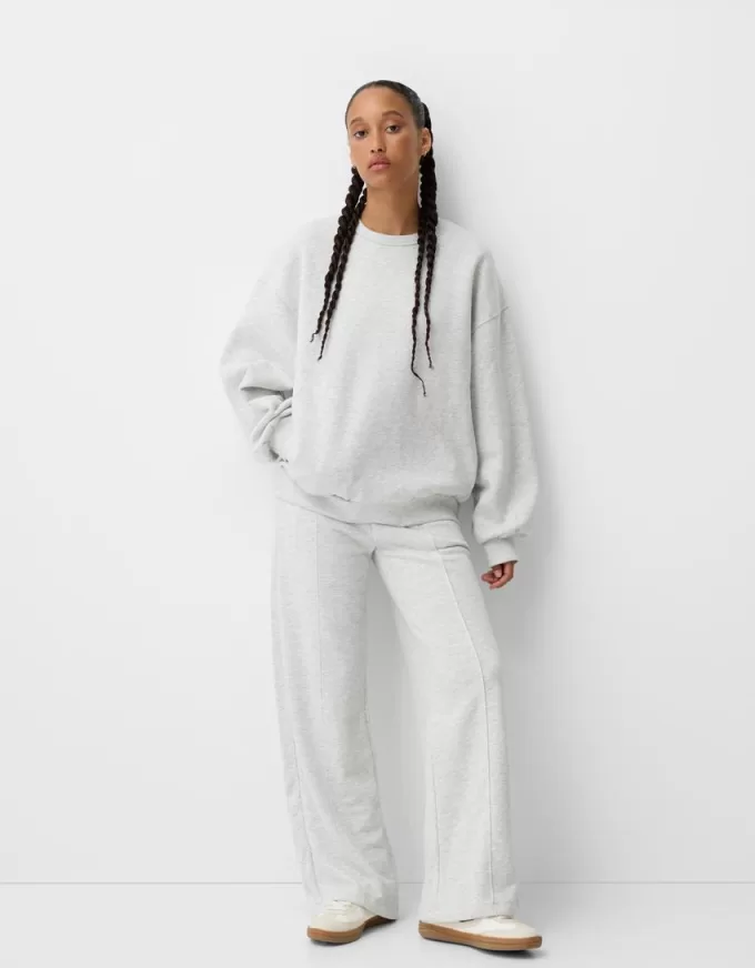 Hanorac oversize cu buzunare laterale Hanorac oversize cu buzunare laterale