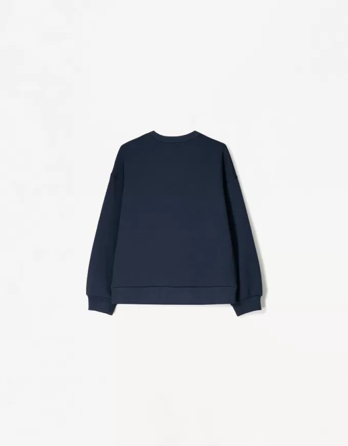 Hanorac oversize cu buzunare laterale Hanorac oversize cu buzunare laterale
