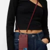 Husa iPhone cu snur cu efect piele Husa iPhone cu snur cu efect piele