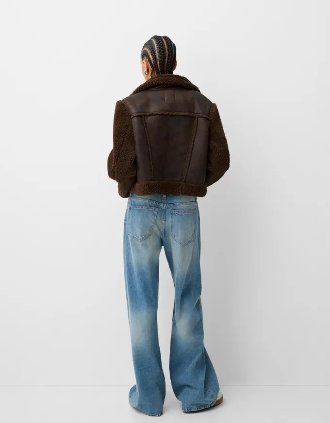 Jachetă cu două fețe, cu mâneci din imitație de shearling Jachetă cu două fețe, cu mâneci din imitație de shearling