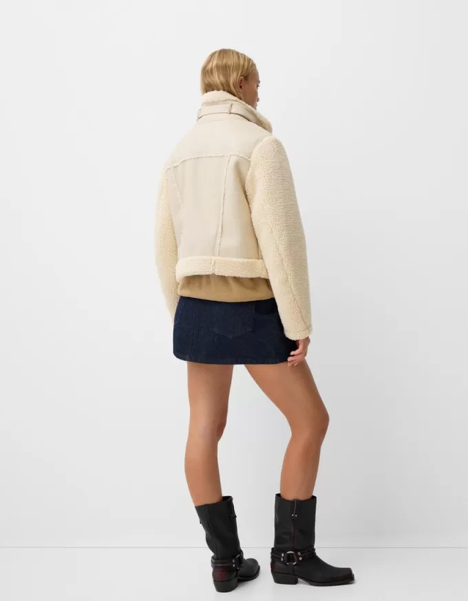 Jachetă cu două fețe, cu mâneci din imitație de shearling Jachetă cu două fețe, cu mâneci din imitație de shearling