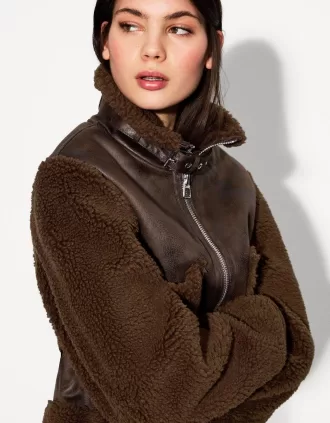 Jachetă cu două fețe, cu mâneci din imitație de shearling Jachetă cu două fețe, cu mâneci din imitație de shearling
