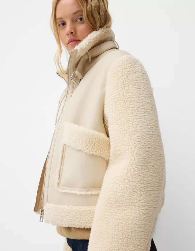 Jachetă cu două fețe, cu mâneci din imitație de shearling Jachetă cu două fețe, cu mâneci din imitație de shearling