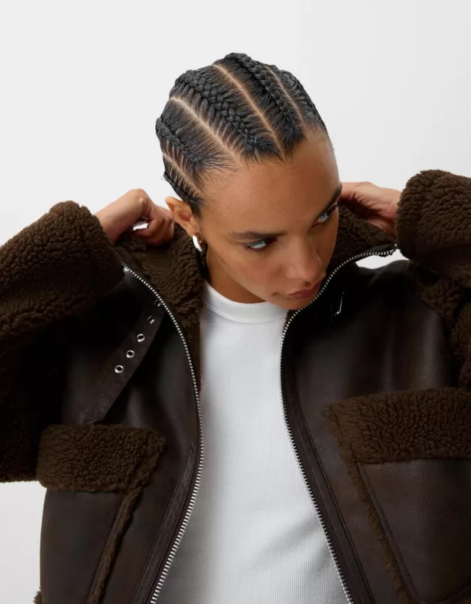 Jachetă cu două fețe, cu mâneci din imitație de shearling Jachetă cu două fețe, cu mâneci din imitație de shearling