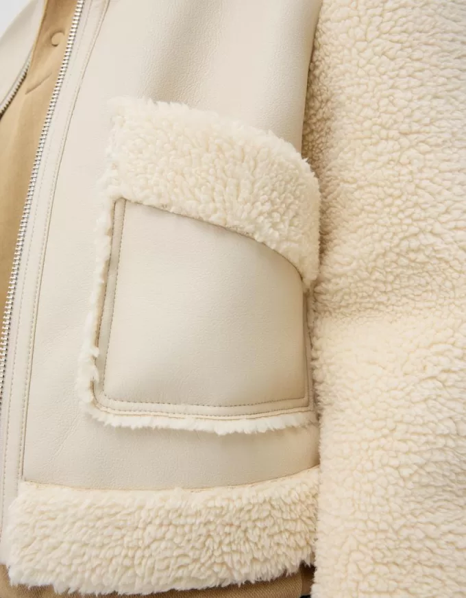 Jachetă cu două fețe, cu mâneci din imitație de shearling Jachetă cu două fețe, cu mâneci din imitație de shearling