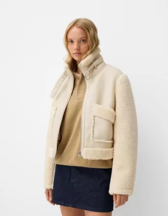 Jachetă cu două fețe, cu mâneci din imitație de shearling