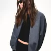 Jachetă cu efect neopren SERIA BERSHKA Jachetă cu efect neopren SERIA BERSHKA