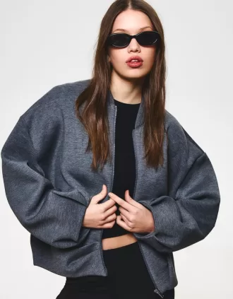 Jachetă cu efect neopren SERIA BERSHKA