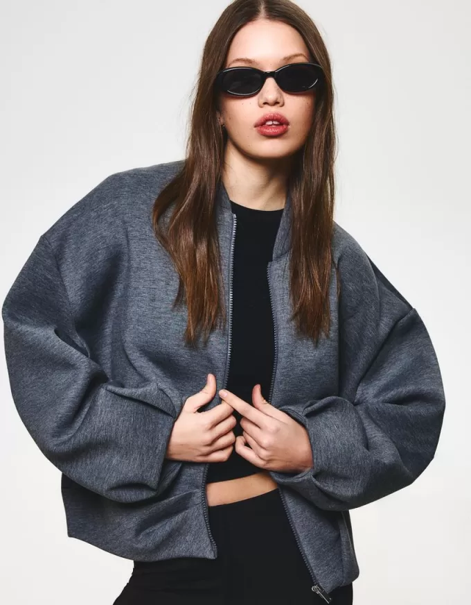 Jachetă cu efect neopren SERIA BERSHKA Jachetă cu efect neopren SERIA BERSHKA