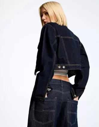 Jachetă de denim decupată