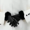 Mănuși din piele artificială
