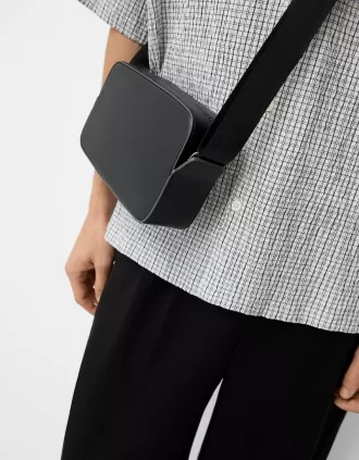 Minaudière rigidă pentru crossbody