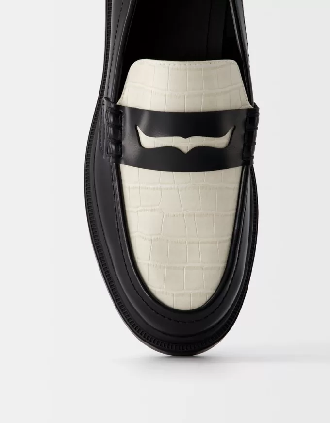 Mocasini contrastati