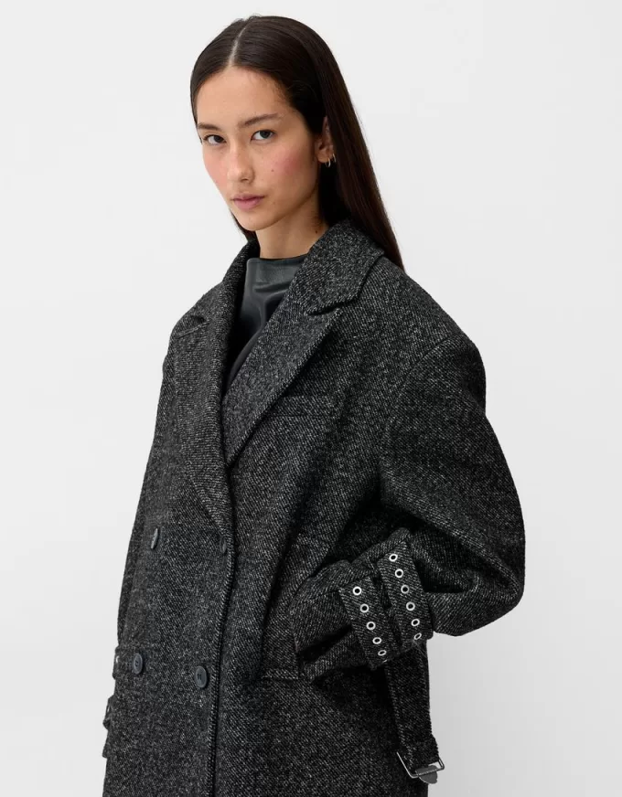 Palton Generation Bershka cu ochiuri Palton Generation Bershka cu ochiuri