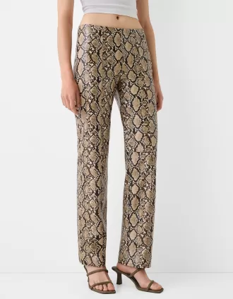 Pantaloni animal print cu efect de piele