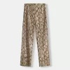 Pantaloni animal print cu efect de piele Pantaloni animal print cu efect de piele
