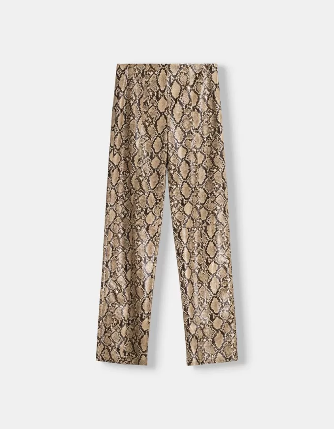 Pantaloni animal print cu efect de piele Pantaloni animal print cu efect de piele