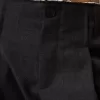 Pantaloni croiți