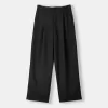 Pantaloni croiți