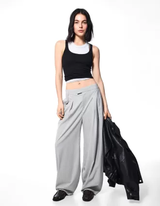 Pantaloni croiți cu balloon fit