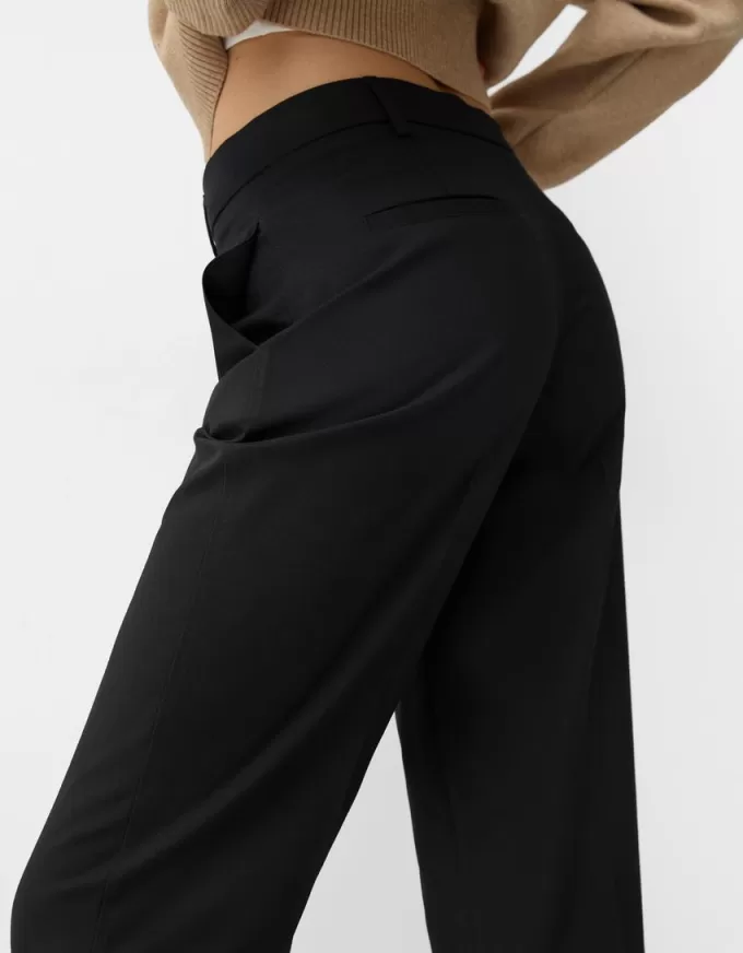 Pantaloni croiți drept cu talie joasă Pantaloni croiți drept cu talie joasă