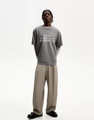 Pantaloni croiți super largi