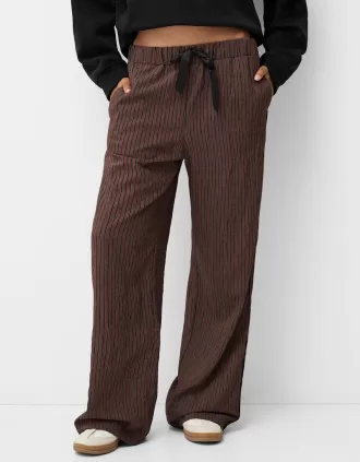 Pantaloni cu dungi drepte, cu talie elastică
