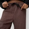 Pantaloni cu dungi drepte, cu talie elastică Pantaloni cu dungi drepte, cu talie elastică
