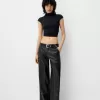 Pantaloni cu efect piele contrastanta cu centura Pantaloni cu efect piele contrastanta cu centura
