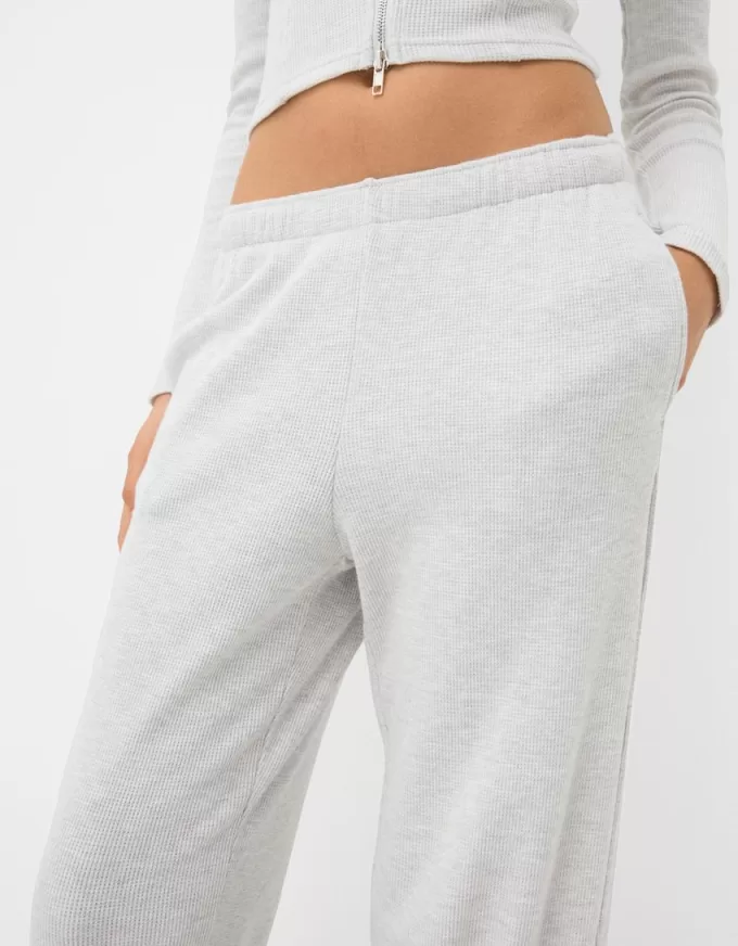 Pantaloni cu textura waffle