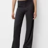 Pantaloni de croitorie cu picioare largi Pantaloni de croitorie cu picioare largi