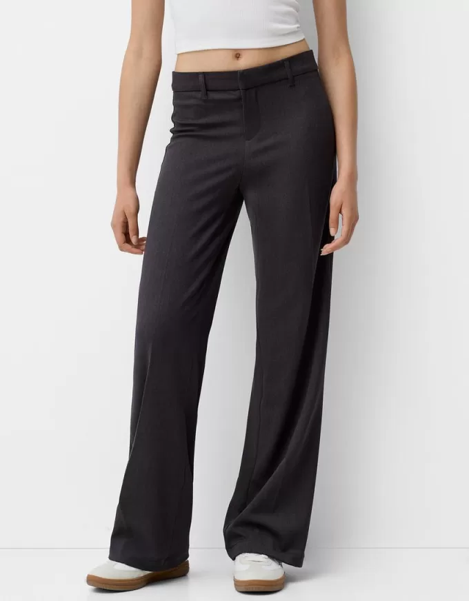 Pantaloni de croitorie cu picioare largi Pantaloni de croitorie cu picioare largi