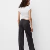 Pantaloni de croitorie cu picioare largi Pantaloni de croitorie cu picioare largi