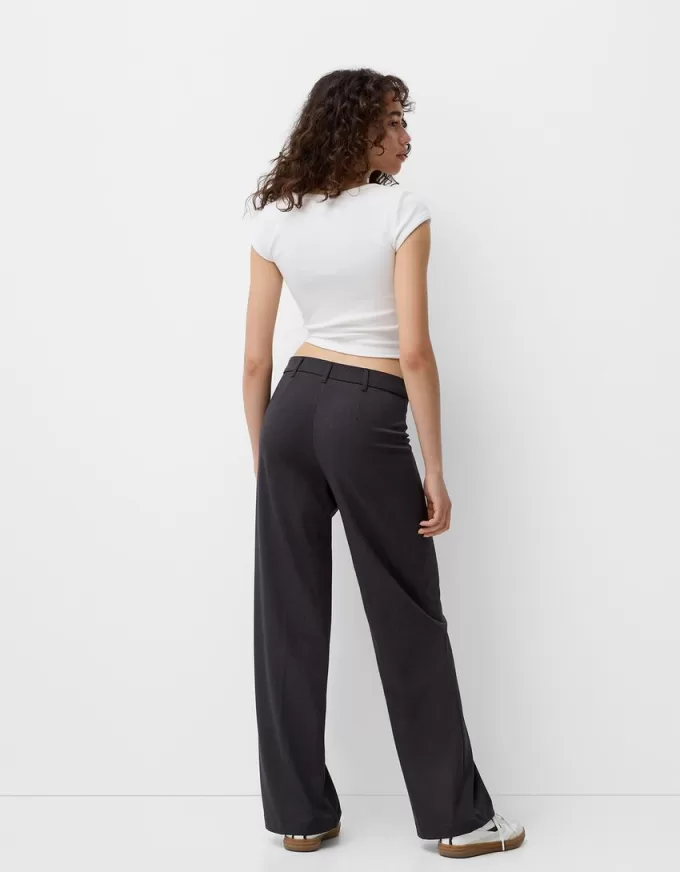 Pantaloni de croitorie cu picioare largi Pantaloni de croitorie cu picioare largi