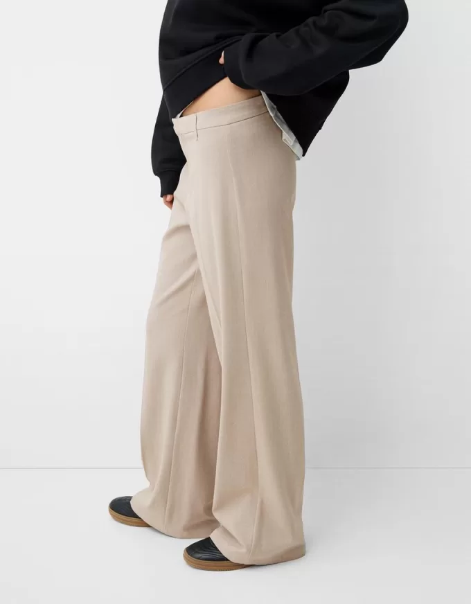 Pantaloni de croitorie cu picioare largi Pantaloni de croitorie cu picioare largi